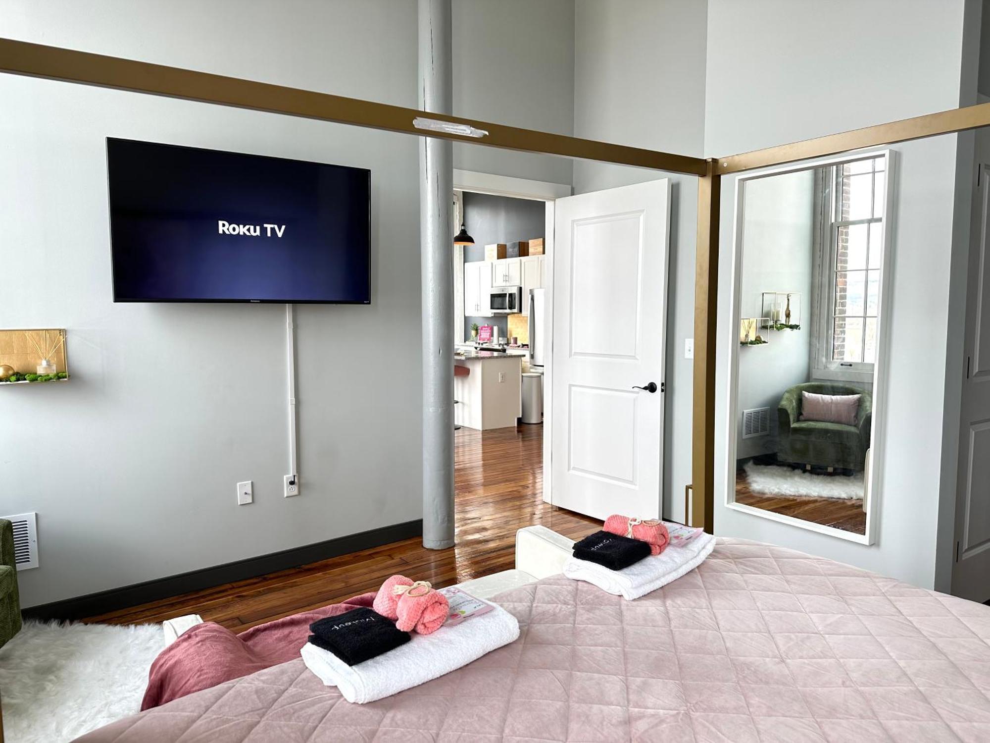 2Br 2Br Le Chateau 505 Lux Penthouse In A Historic Building Utica Εξωτερικό φωτογραφία
